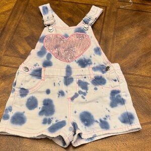 Heart Embellished Tie-Dye Kids Overalls 4
